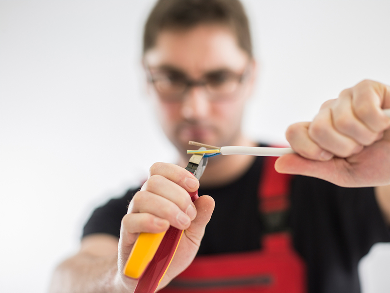 Elektriker / Elektroinstallateur (m/w/d) bei Kakuschke & Luft GmbH in Gera